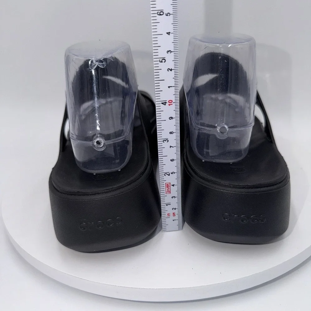 Crocs Getaway Platform Toe Loop Sandals Lightweight Comfort Womens Size 10 US